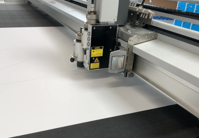 Šablona - logo na ledové ploše #4